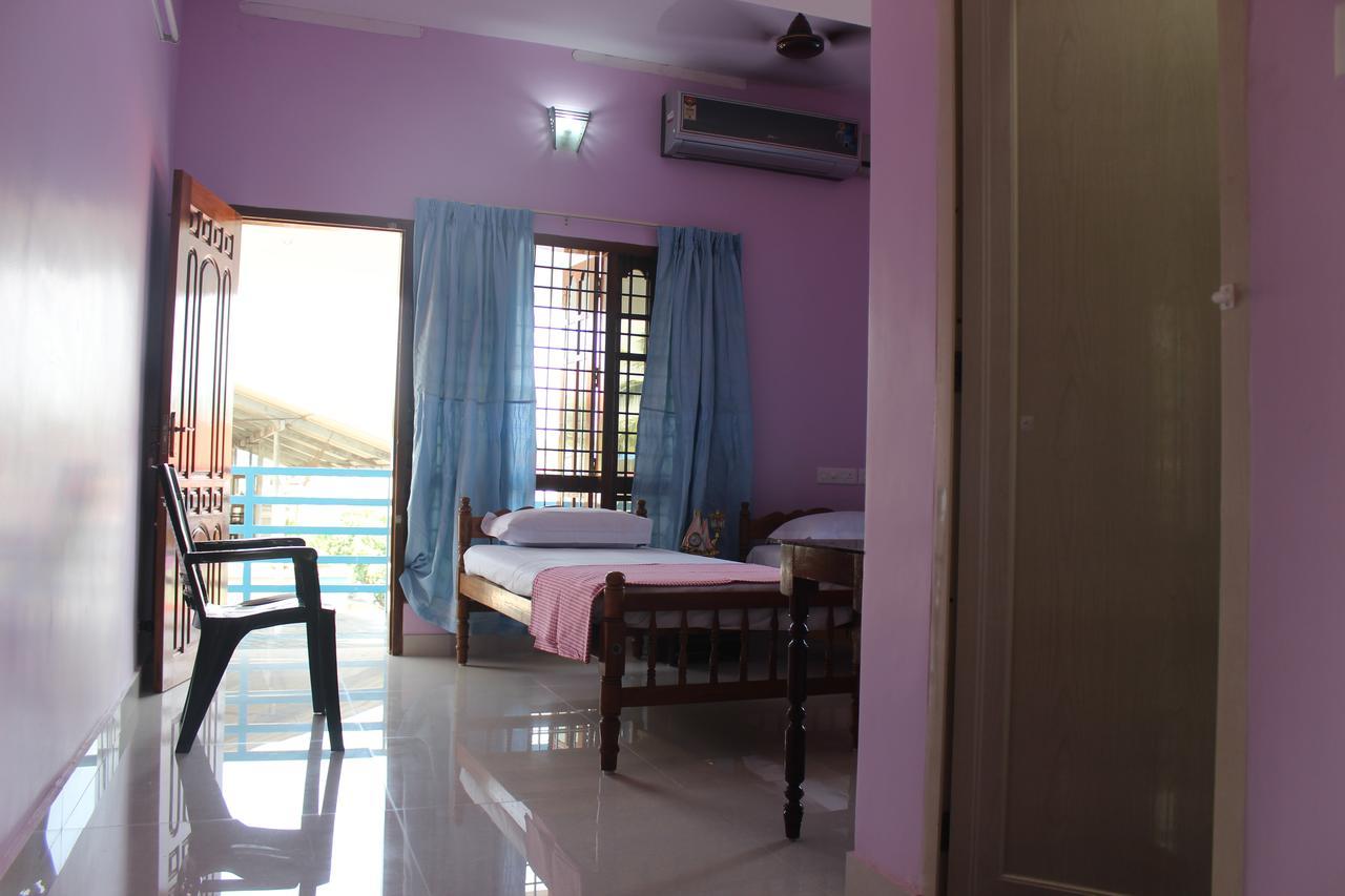 טריואנדרום Puthenchirayil Homestay מראה חיצוני תמונה