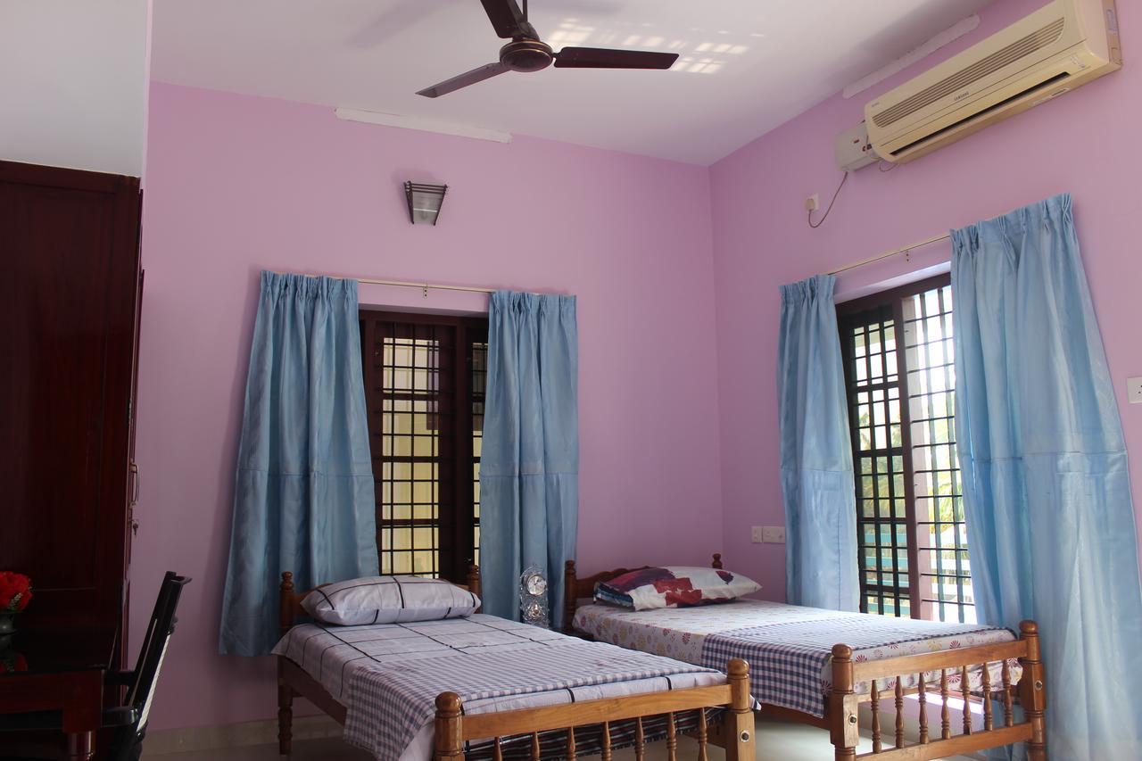 טריואנדרום Puthenchirayil Homestay מראה חיצוני תמונה
