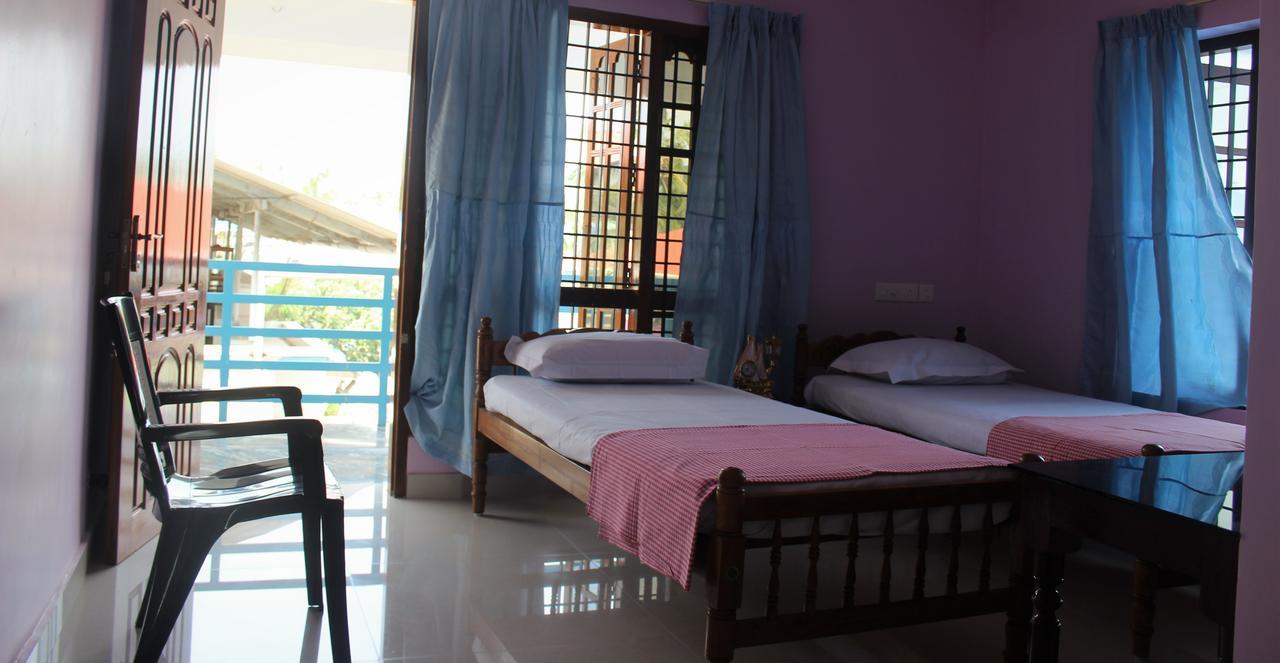 טריואנדרום Puthenchirayil Homestay מראה חיצוני תמונה